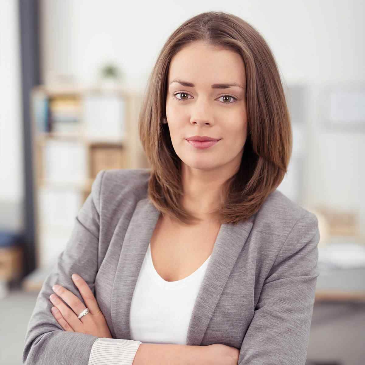 https://soytellycunninghamm.com/wp-content/uploads/2018/01/img-team-member-01.jpg